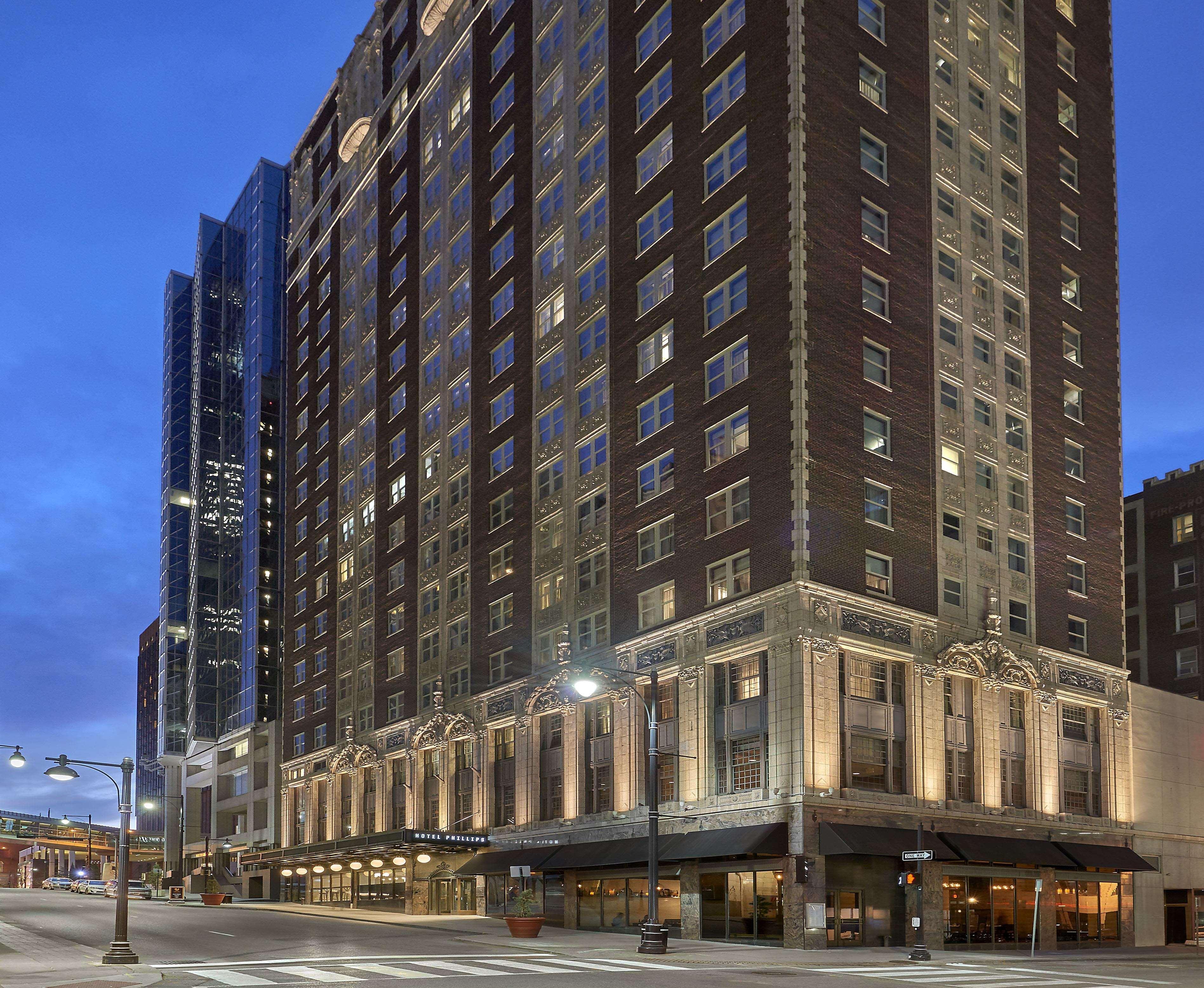 Phillips Kansas City, Curio Collection By Hilton Hotel 4*