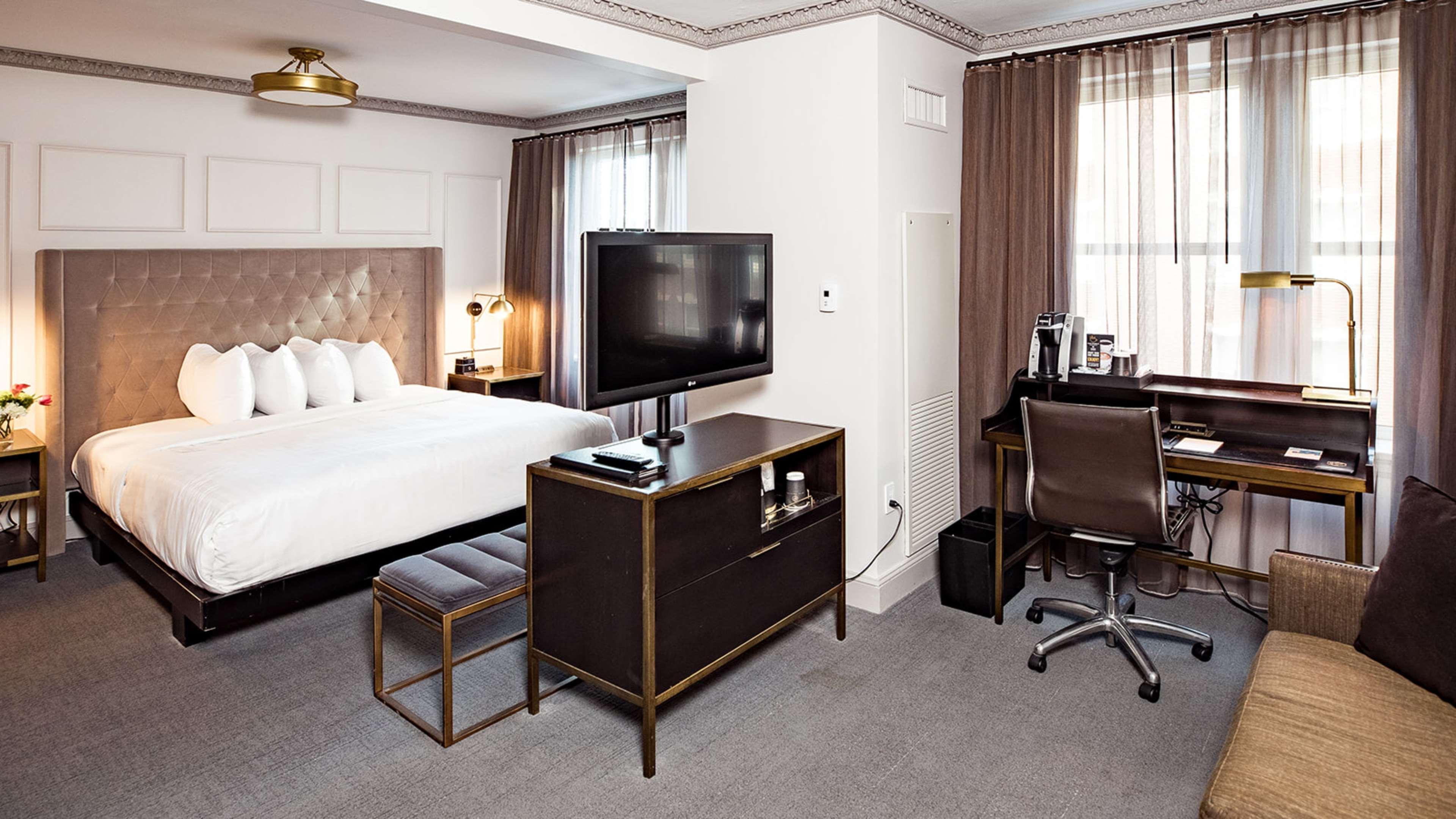Phillips Kansas City, Curio Collection By Hilton 4* Kansas City