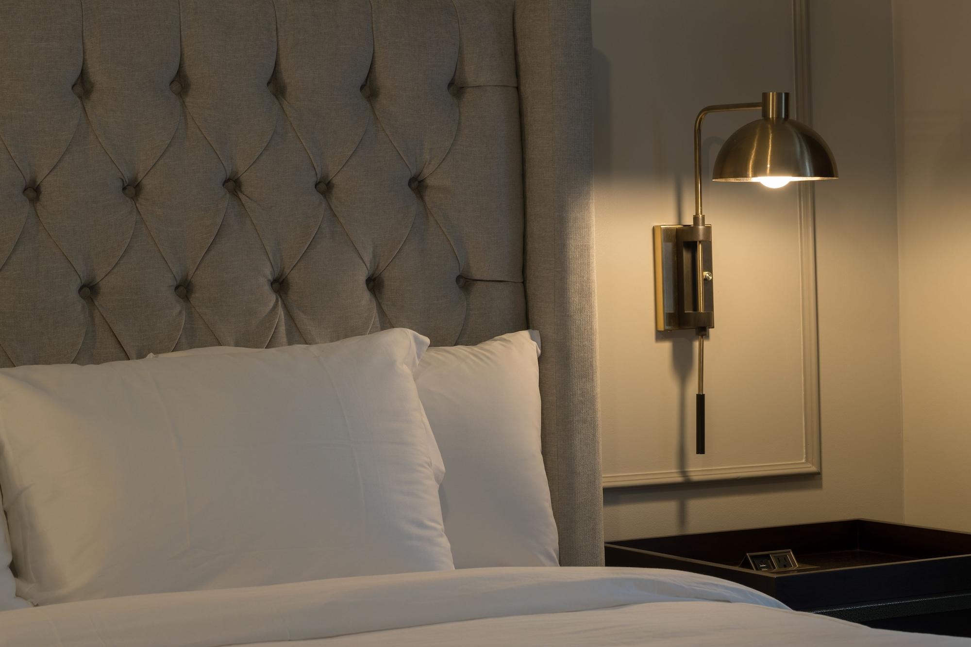 Phillips Kansas City, Curio Collection By Hilton