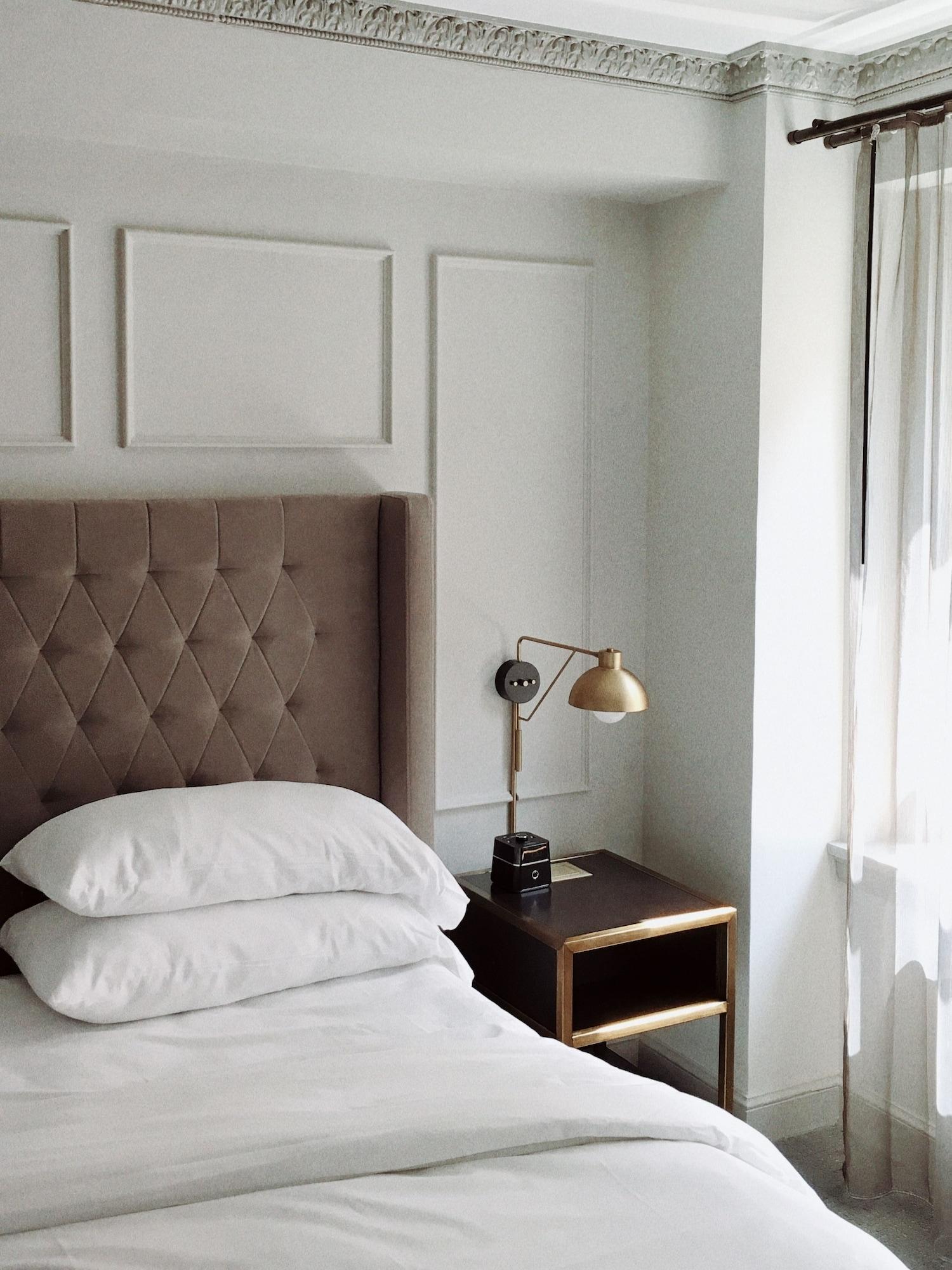 Phillips Kansas City, Curio Collection By Hilton 4* Kansas City