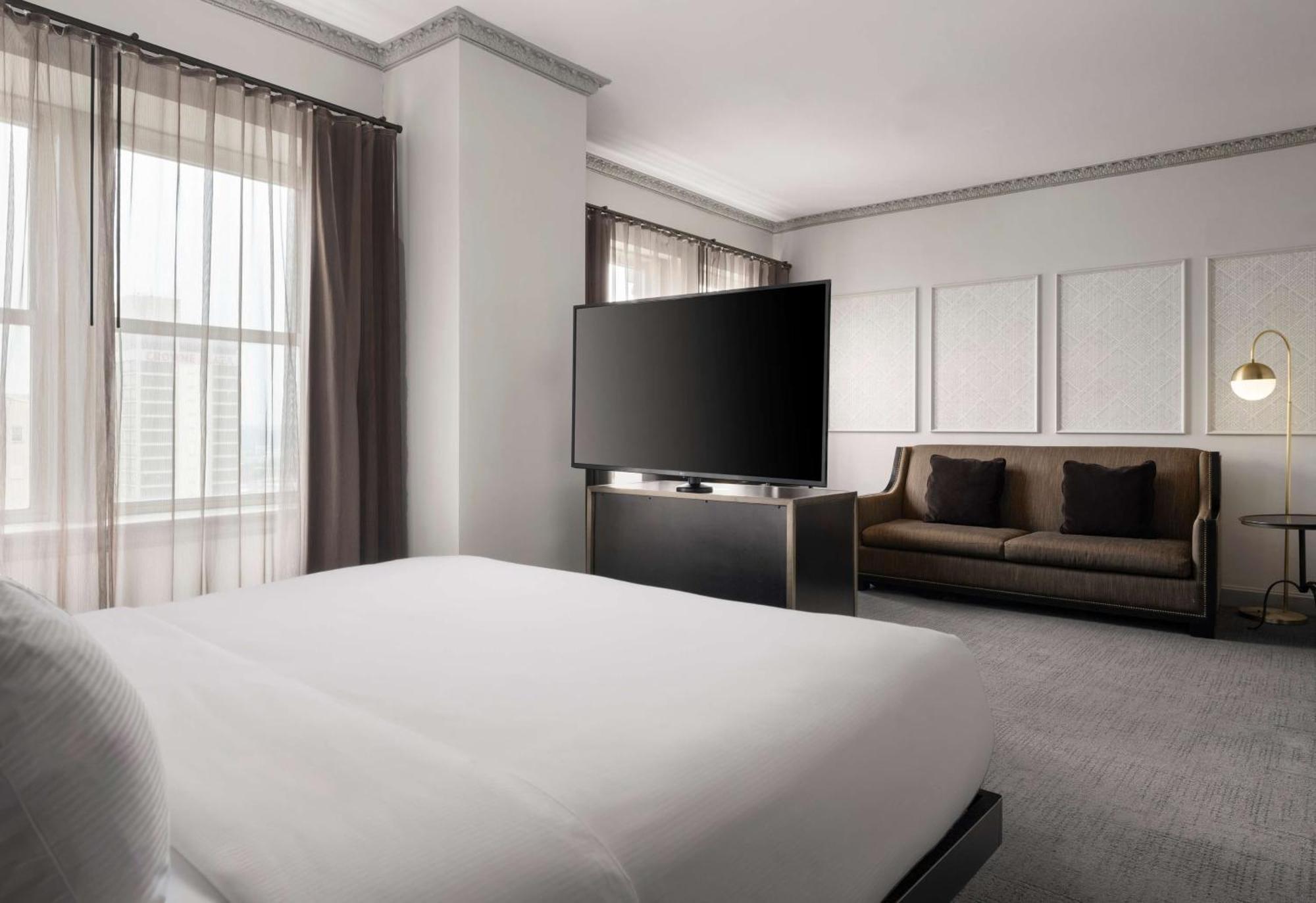 Phillips Kansas City, Curio Collection By Hilton