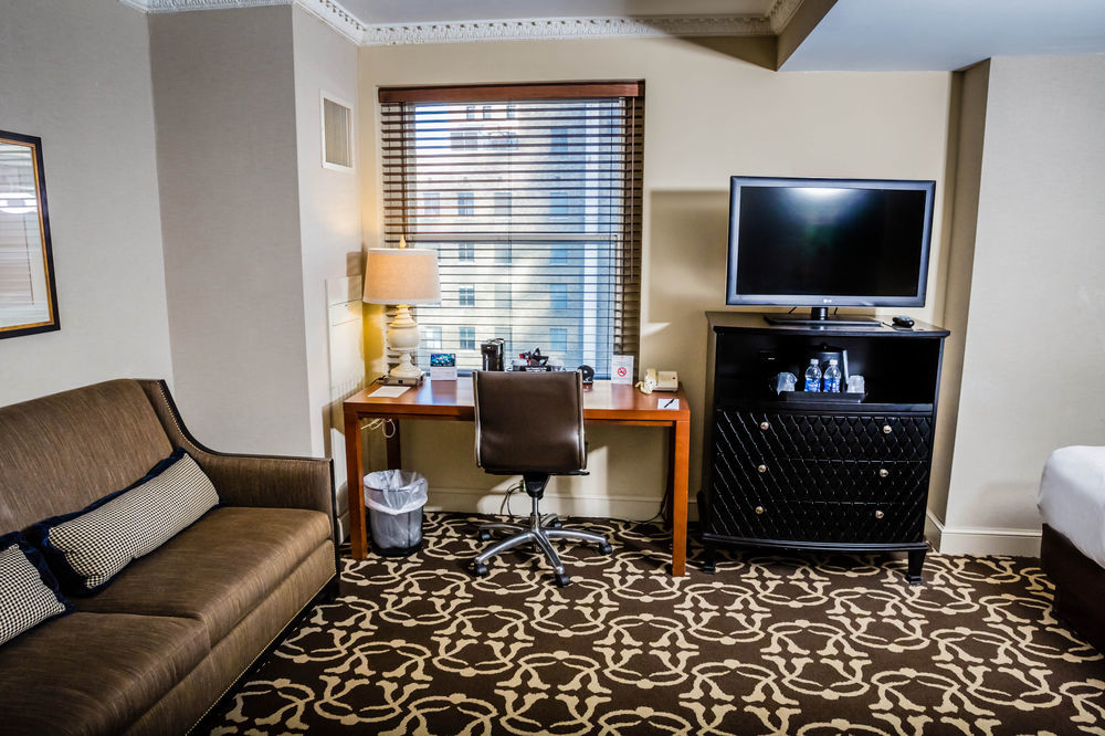 Phillips Kansas City, Curio Collection By Hilton Hotel Kansas City