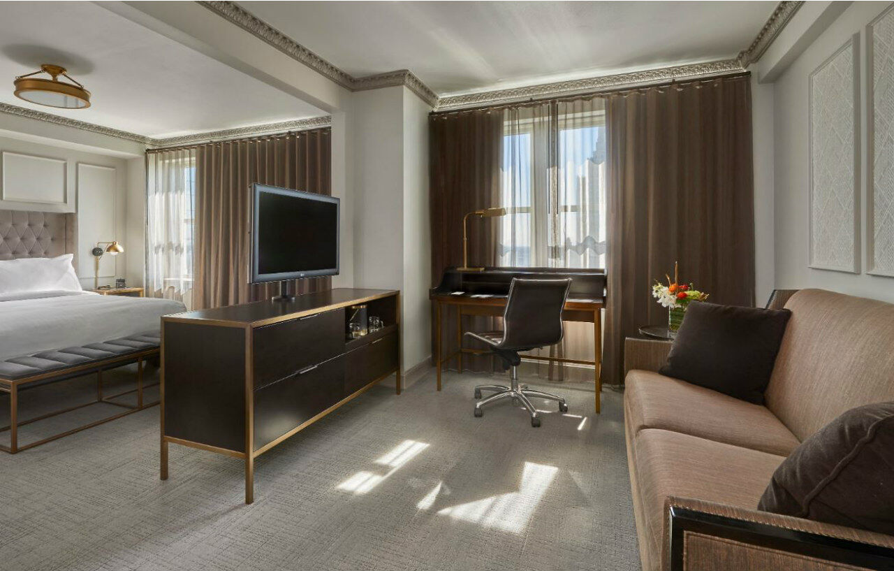 Hotel Phillips Kansas City, Curio Collection By Hilton 4*